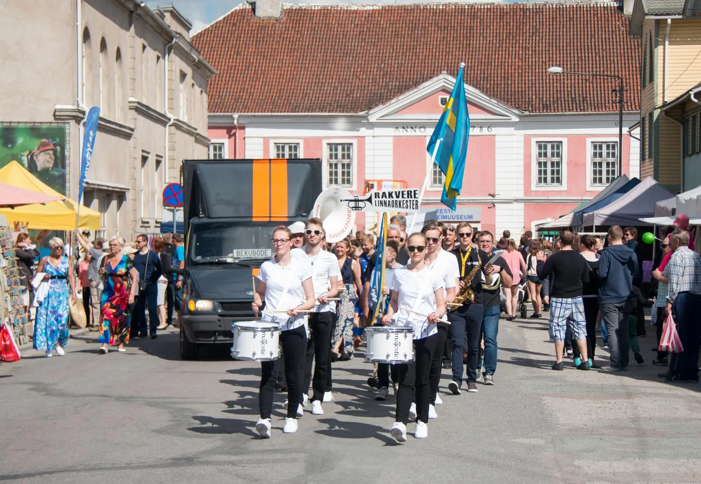 Paraadi peeti ka mullustel linnapäevadel.