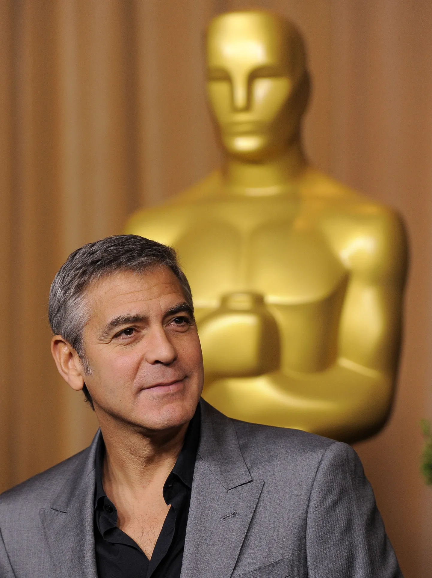 George Clooney, meespeaosatäitja nominent