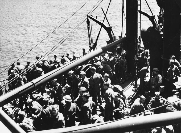 Prantsusmaalt Dunkerque'ist äratoodud Briti sõdurid lähenemas laeval Inglismaa Falmouthi sadamale juunis 1940