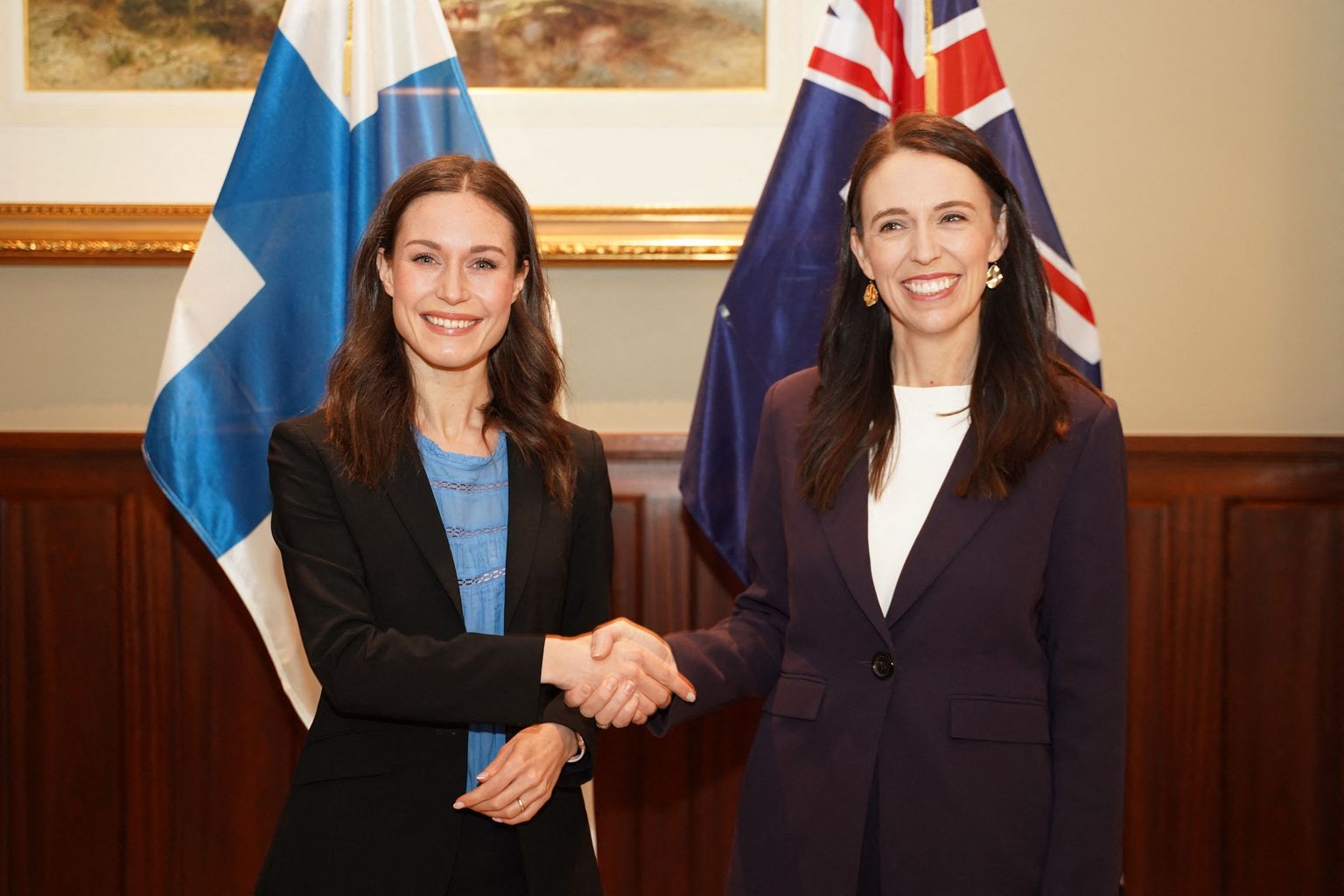 Soome peaminister Sanna Marin ja Uus-Meremaa valitsusjuht Jacinda Ardern kahepoolsel kohtumisel Aucklandis.