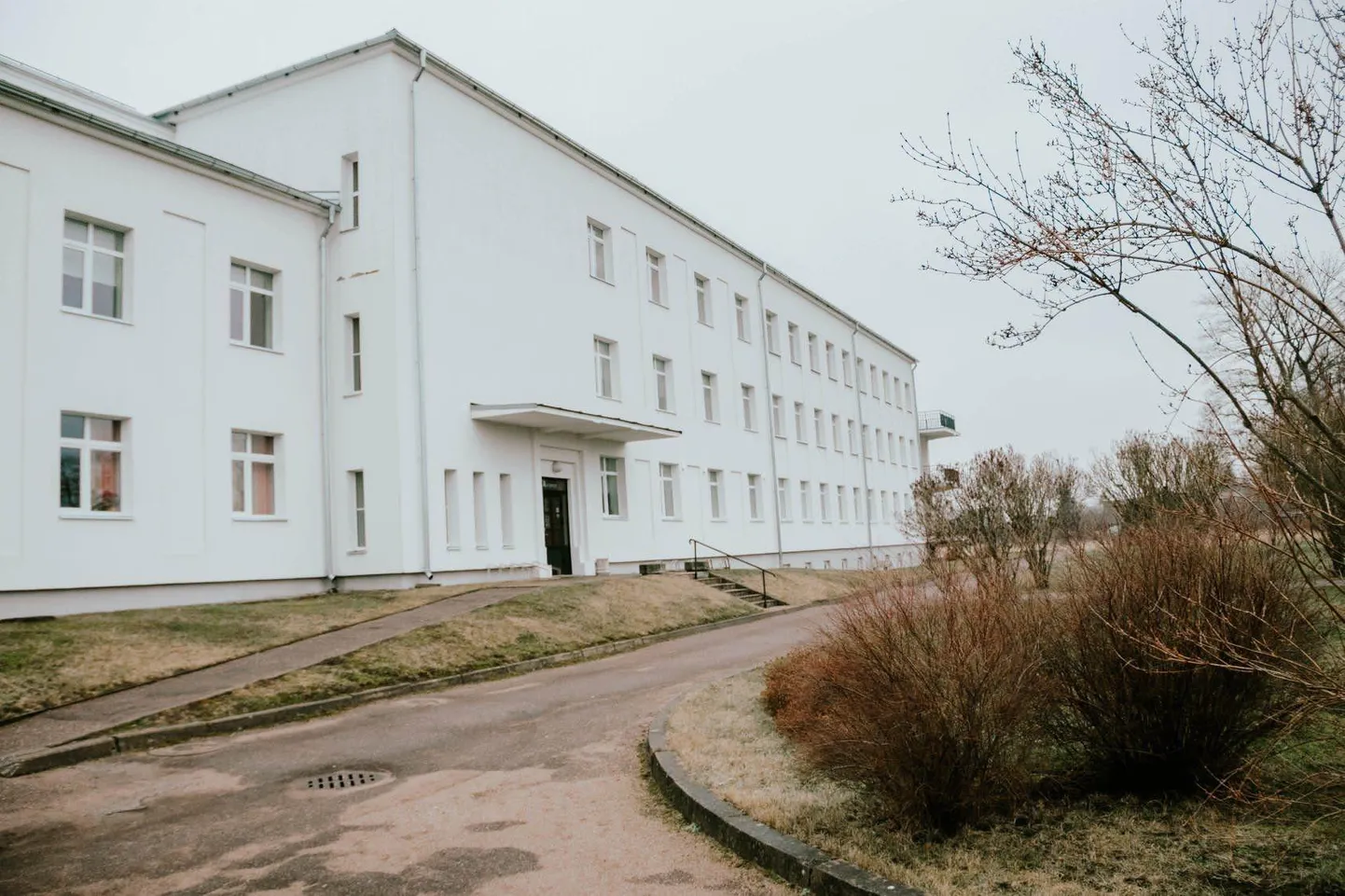 Esimesena jõudis uus viirus Saaremaal asuvasse hooldekodusse.