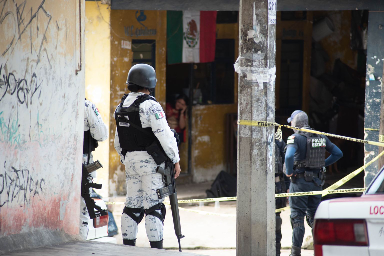 Mehhiko Veracruzi piirkond ägab pideva vägivalla all. Pilt pärineb 2020. 15. septembril aset leidnud tulevahetusest, kus hukkus üks mees.