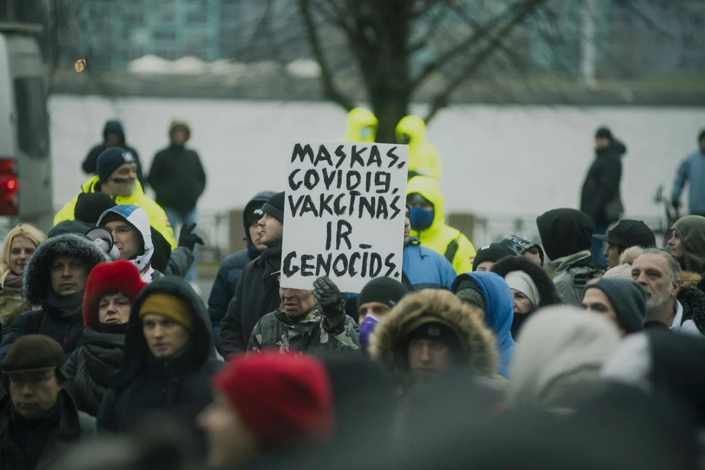 Протесты на набережной 11 Ноября против ограничений из-за Covid-19 в 2020 году