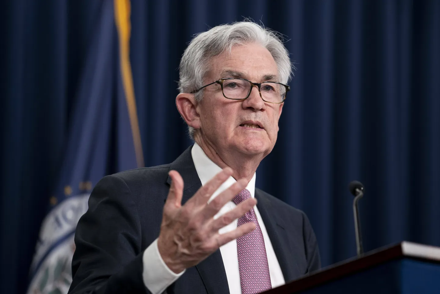 USA kespanga juht Jerome Powell tunnistab, et neljakümne aasta kõrgeima hinnatõusu ohjeldamine on väga keeruline ega lähe valutult.