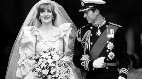 Видео: обнародованы уникальные кадры свадьбы принцессы Дианы и принца Чарльза  