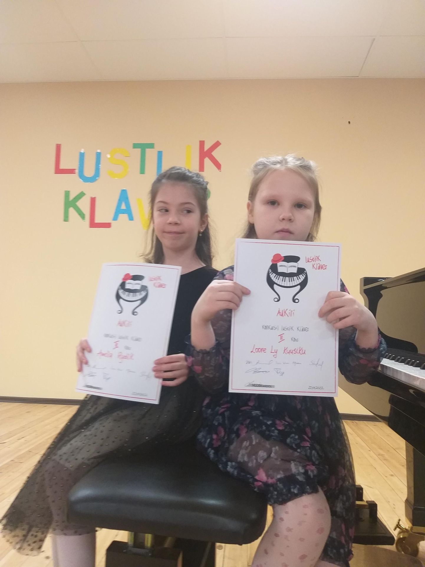 Pärnu klaveriõpilased olid edukad üleriigilisel konkursil “Lustlik klaver”.