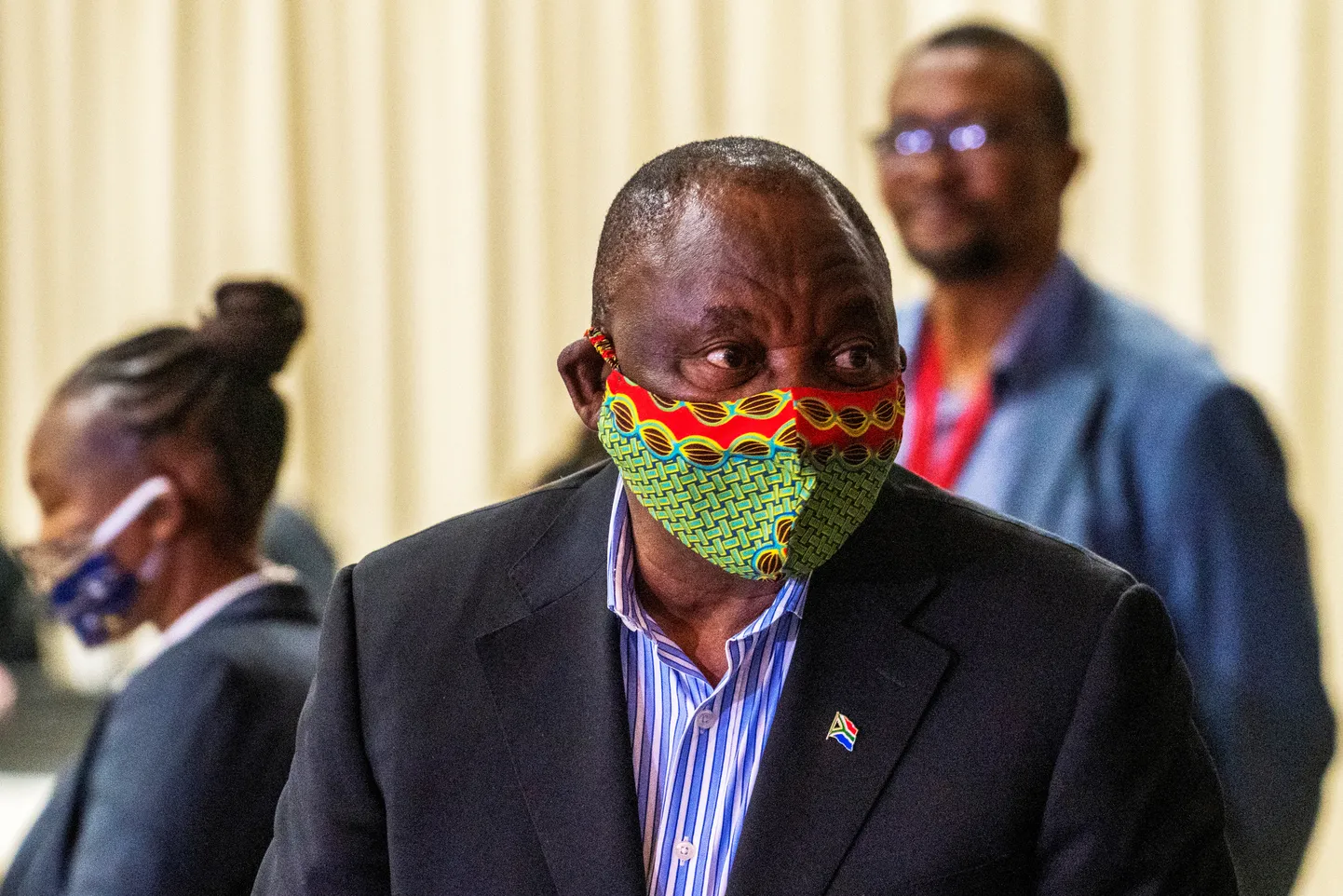 President Cyril Ramaphosa haiglat külastamas.