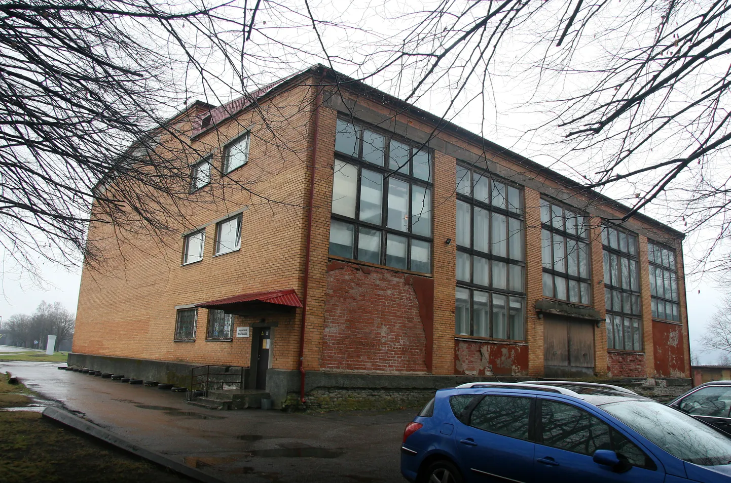 Здание старого бассейна скоро останется только в воспоминаниях старожилов.