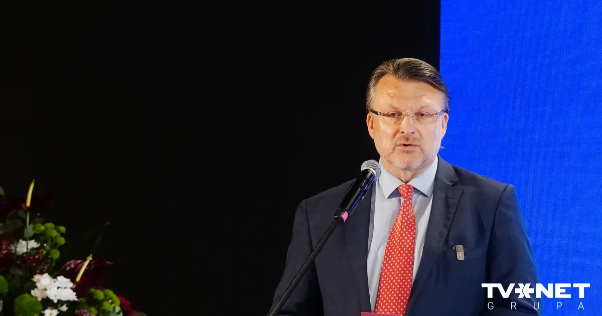 Partiju reitingā Rīgā janvārī līderos Šlesera partija, 