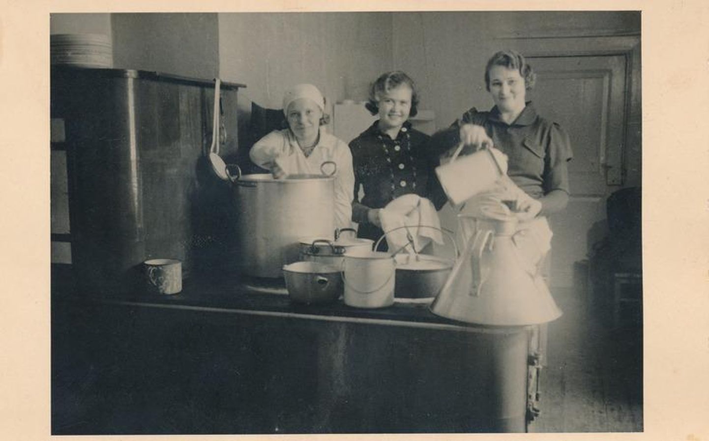 Söökla Rakveres Vaksali tänaval 1930-ndatel.