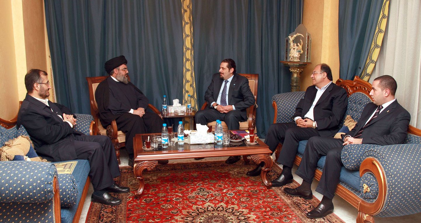 Liibanoni mõjuvõimsa šiialiikumise Hezbollahi liider šeik Hassan Nasrallah (vasakul) ja sunniitide parlamendienamuse juht Saad Hariri kohtusid esimest korda kahe aasta jooksul.
