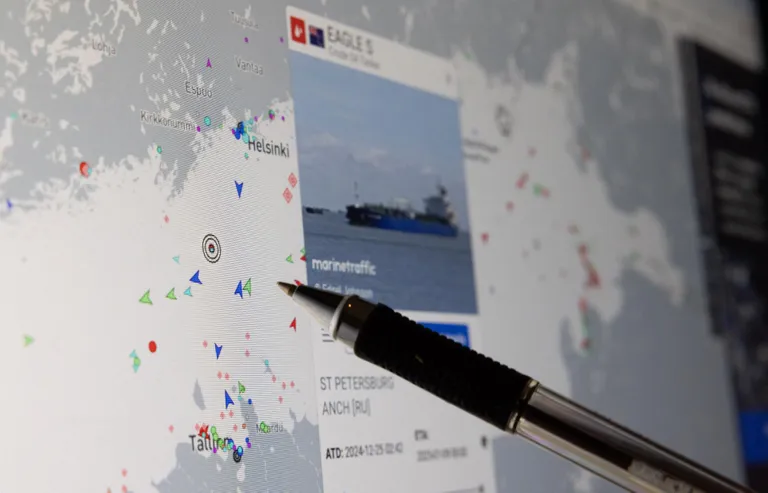 The oil tanker Eagle S, which on December 25, under the flag of the Cook Islands, sailed over the Estlink 2 cable, dragging its anchor along the seabed. – Image from the MarineTraffic website.