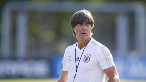 Uruguay jalgpalliliit tegi Saksamaa koondise peatreenerist rekordimehe
