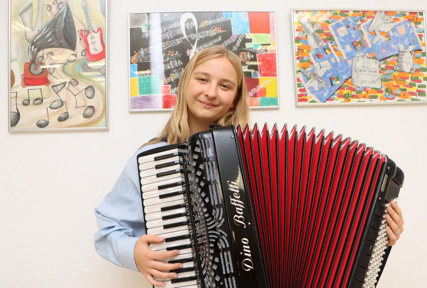 Kontserdil astub üles ka konkursi "Eesti akordionitähed 2023" grand prix' omanik, Ahtme kunstide koolis Larissa Kaznatšejeva käe all õppiv Angelica Igoševa.