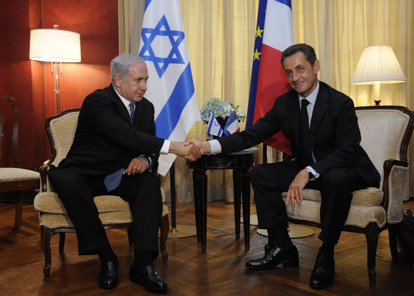 Nicolas Sarkozy (paremal) Benjamin Netanyahuga tänavu septembris New Yorgis.