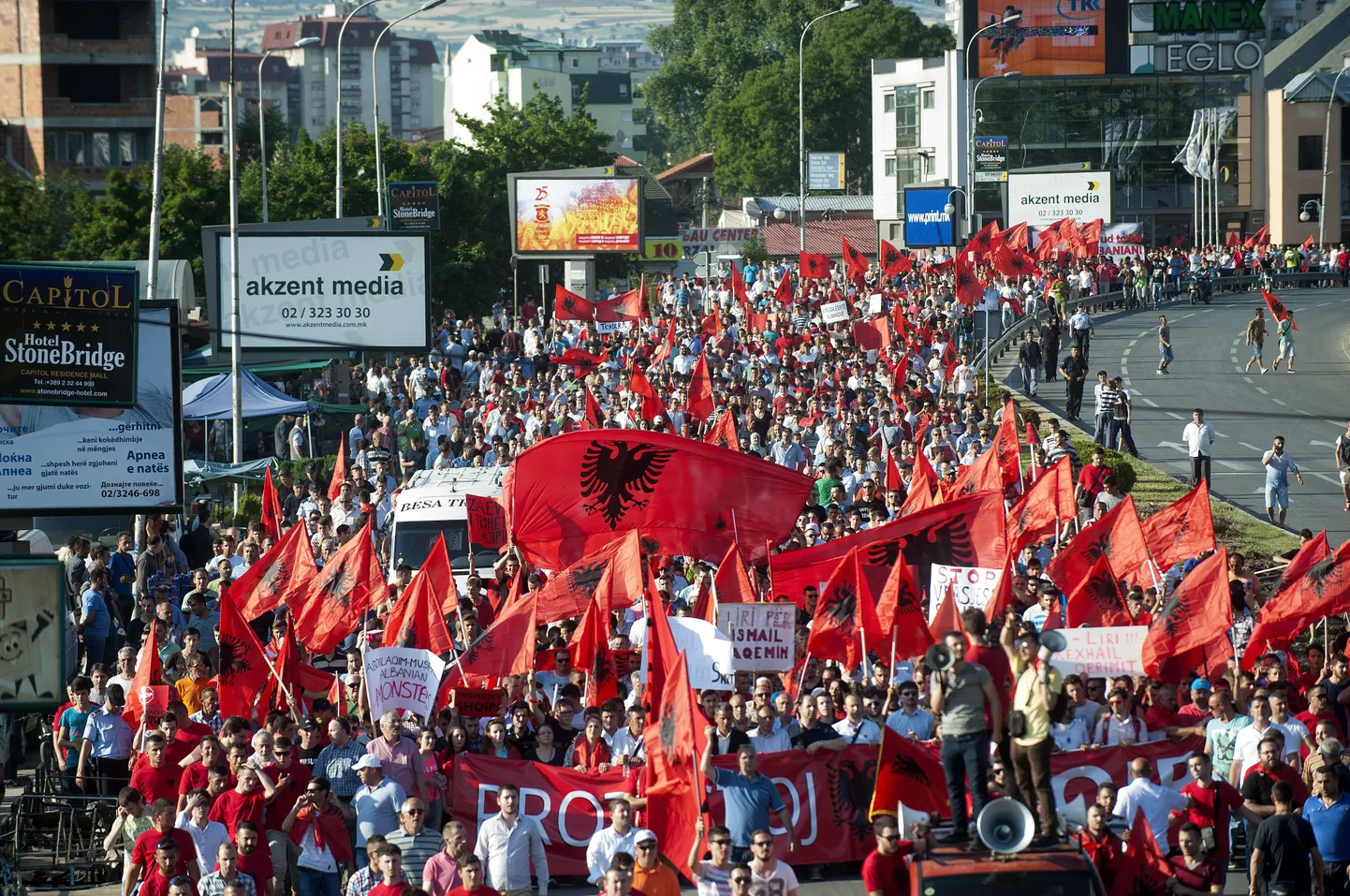 Makedoonias nõudis paartuhat meeleavaldajat peaministri taandumist