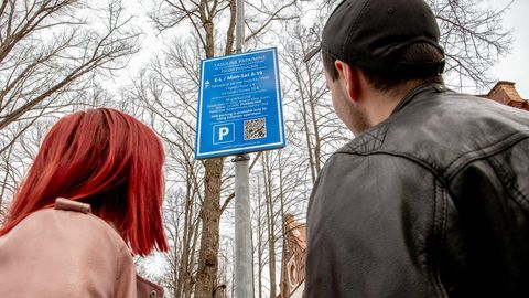 Graafikud ⟩ Pärnu uus parkimiskord tõstis kõiki näitajaid peale ühe