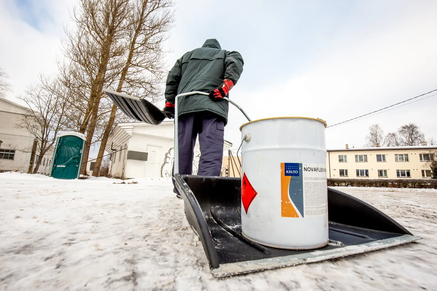 Tasuta graniitsõelmete jagamine.