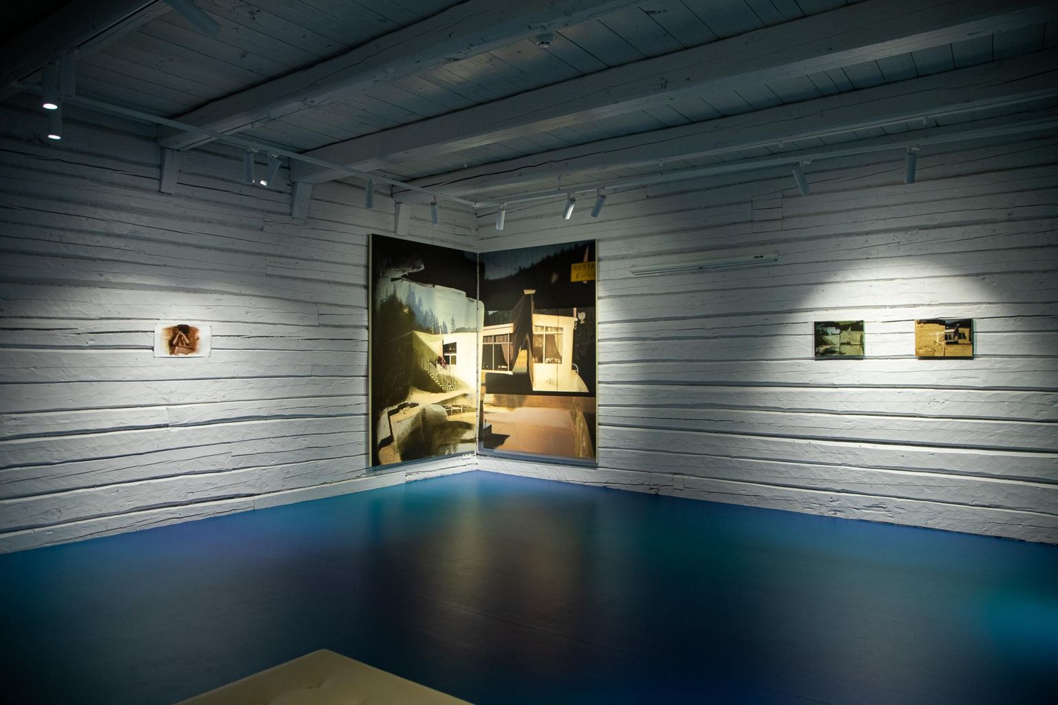 20. novembrini näeb Viljandis Rüki galeriis Tõnis Saadoja näitust «Paberist linn».