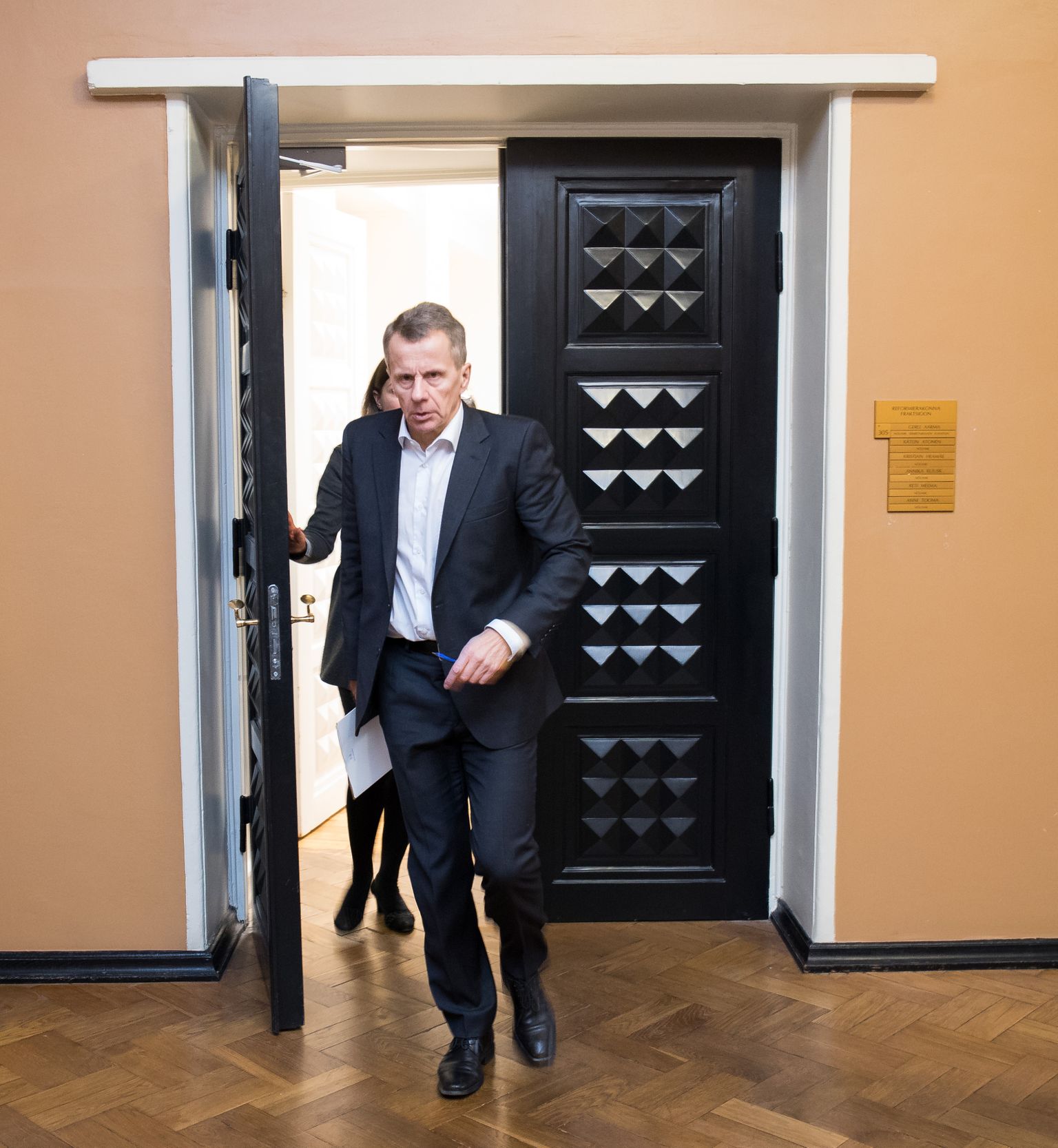 Jürgen Ligi enne majandus- ja taristuministrile Kadri Simsonile umbusaldusavalduse esitamist 10. jaanuaril.