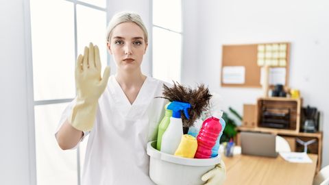 KORISTAJAD HOIATAVAD ⟩ Seda tüüpi kööki on võimatu puhtana hoida