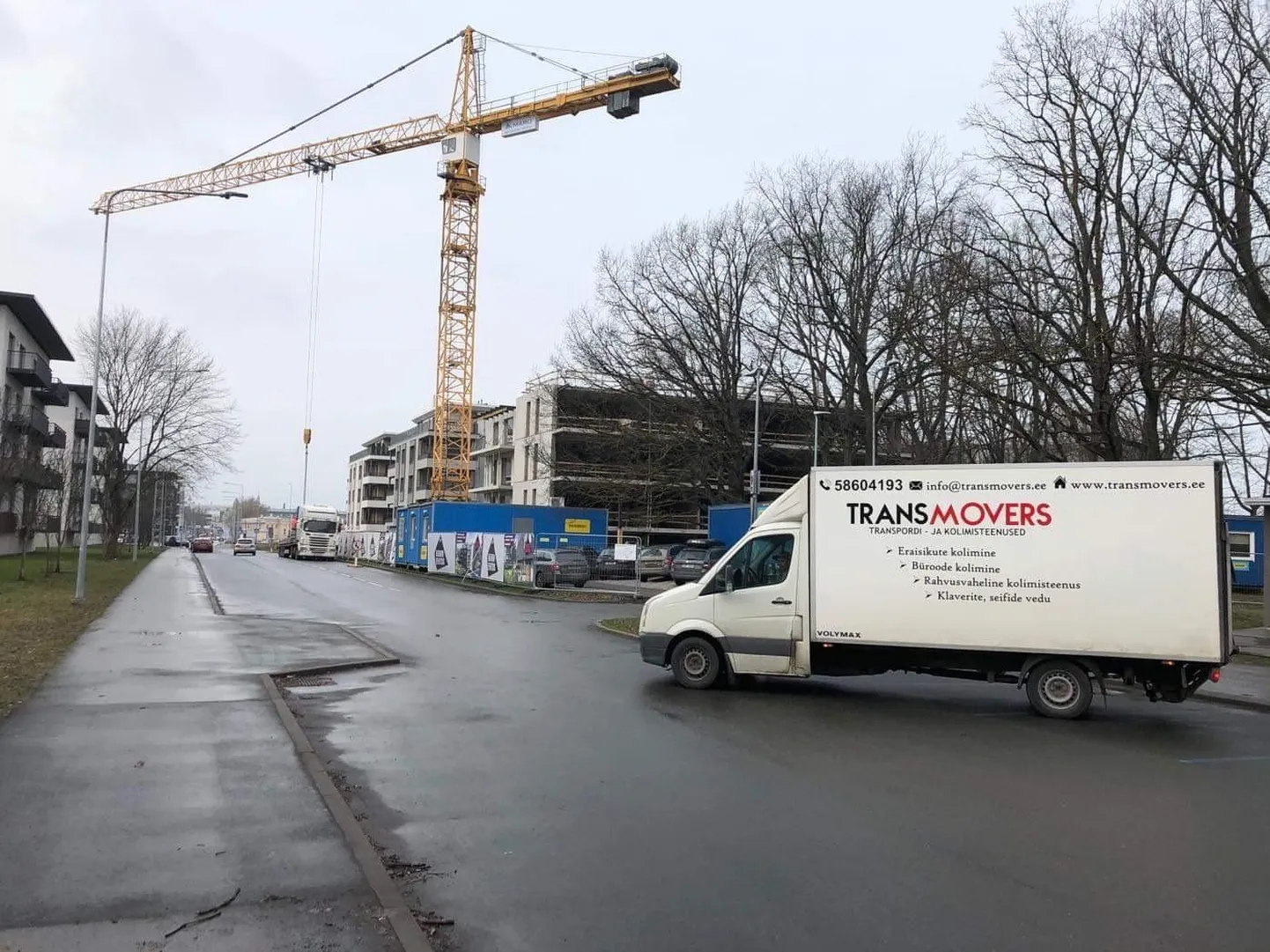 Üks Transmoversi kaubik teeb tööd Põhja-Eestis, teist on aga sageli näha Viljandi tänavatel.