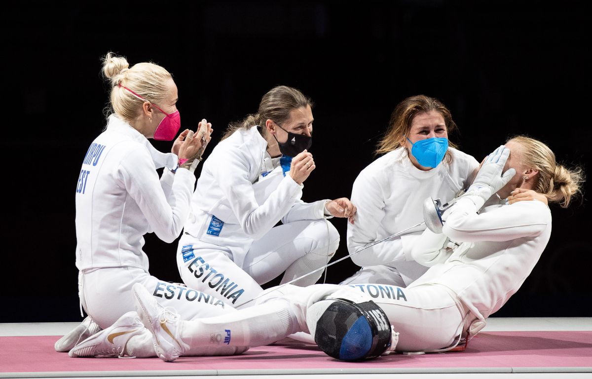 See on võit, olümpiavõit! Eesti epeenaiskonna (vasakult Erika Kirpu, Irina Embrich, Julia Beljajeva, Katrina Lehis) esimesed emotsioonipursked olümpiavõitjatena Tokyo 2020 olümpiamängudel aastal 2021.