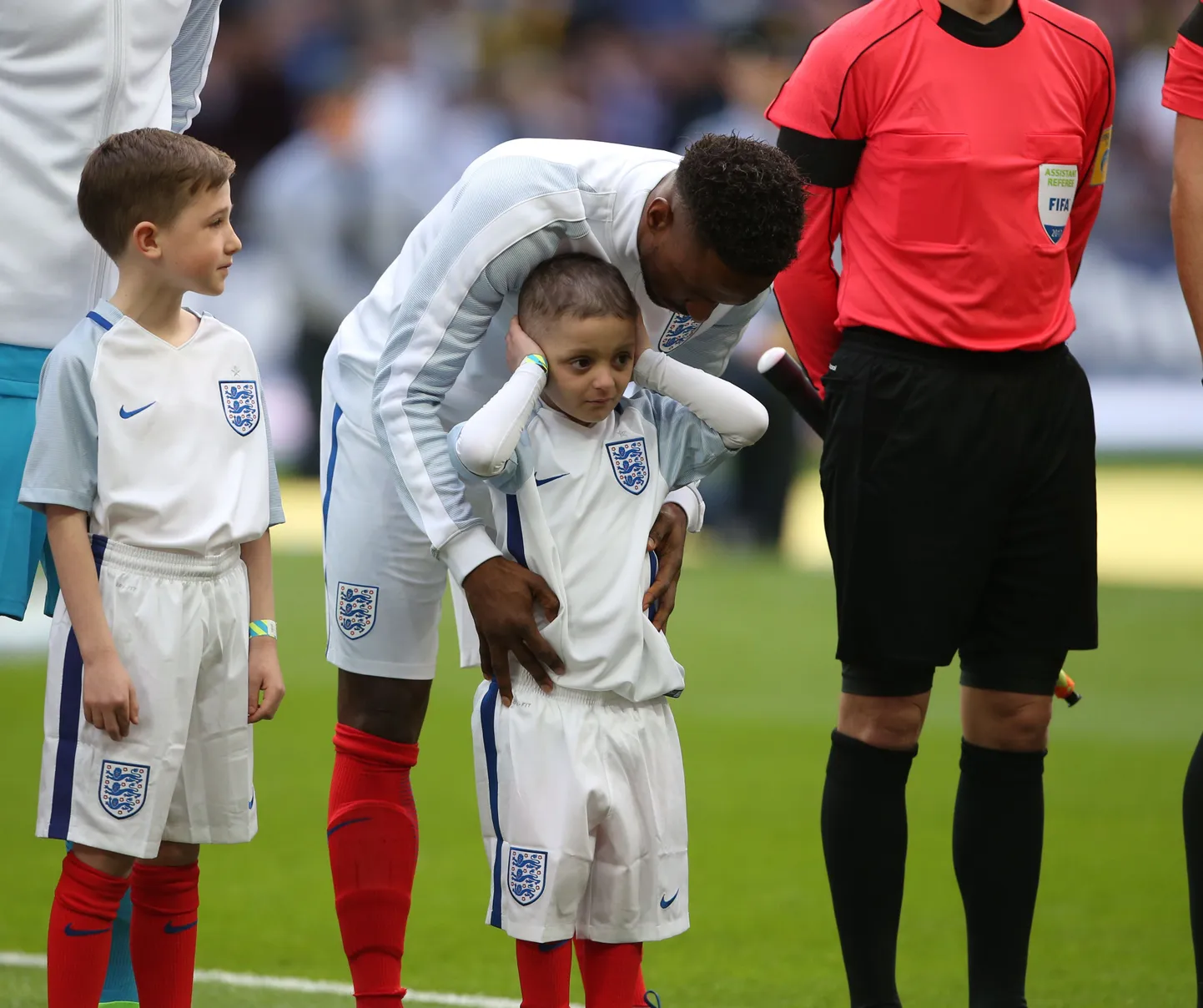 Jermain Defoe ja Bradley Lowery Inglismaa ning Leedu MM-valikmängu eel.