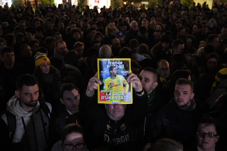 FC Nantes'i jalgpalliklubi poolehoidjad argentiinlase Emiliano Sala mälestussündmusel 22. jaanuaril Nantes'is