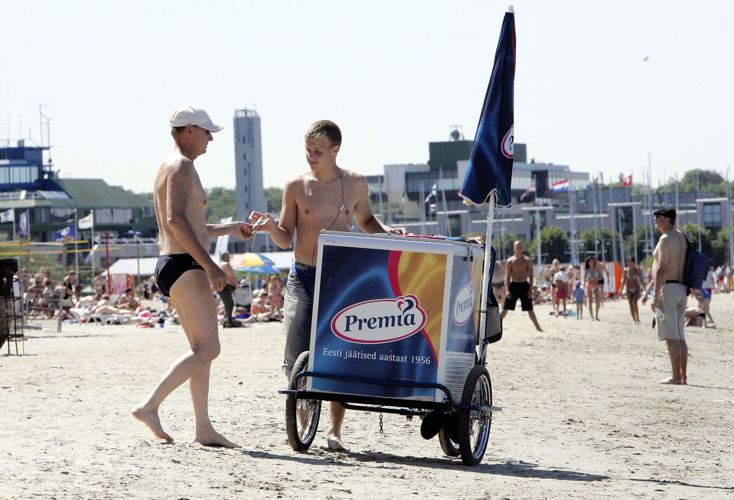 Tallinna randades küündib jäätise hind 20 kroonini.
