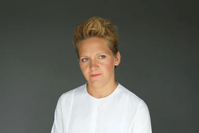 Vijolniece Vineta Sareika.