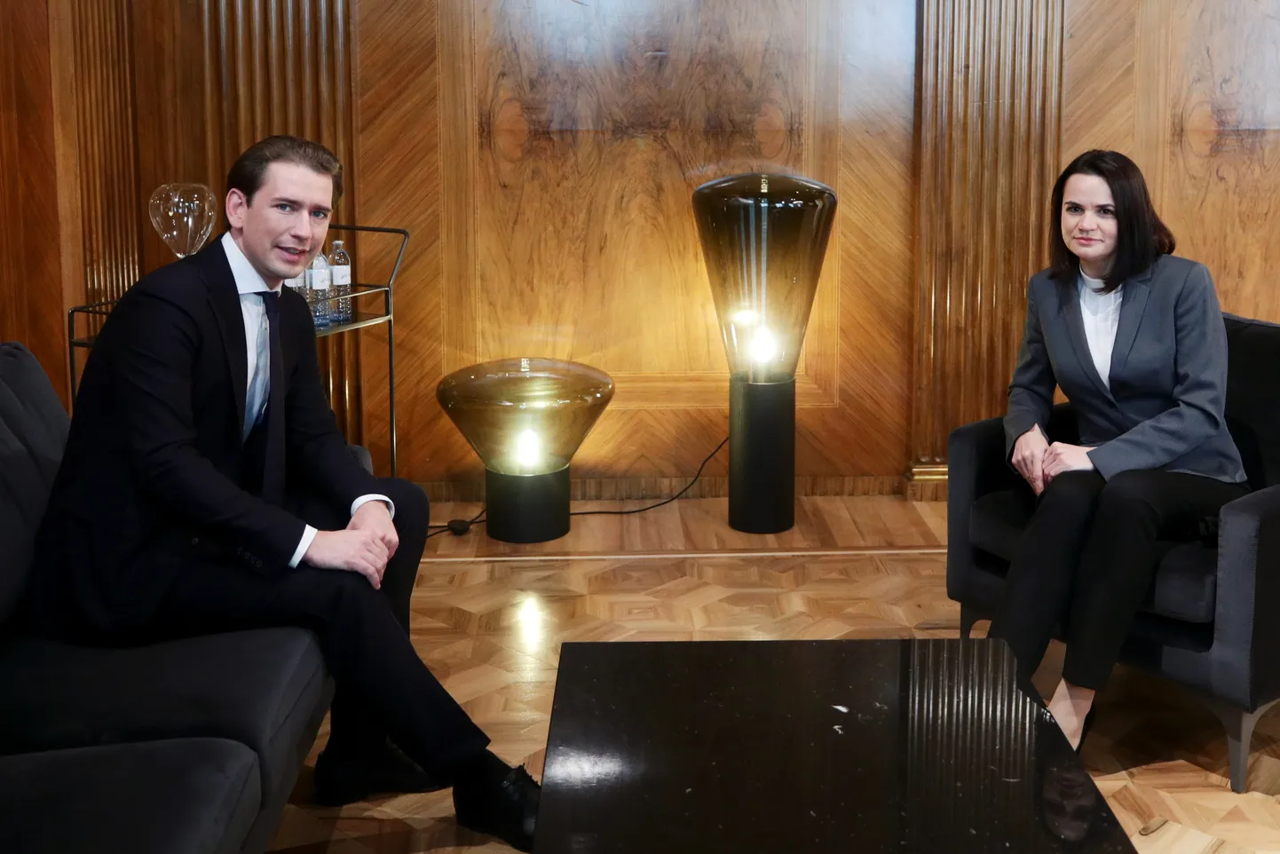 Sebastian Kurzi ja Svjatlana Tsihhanovskaja kohtumine Viinis.
