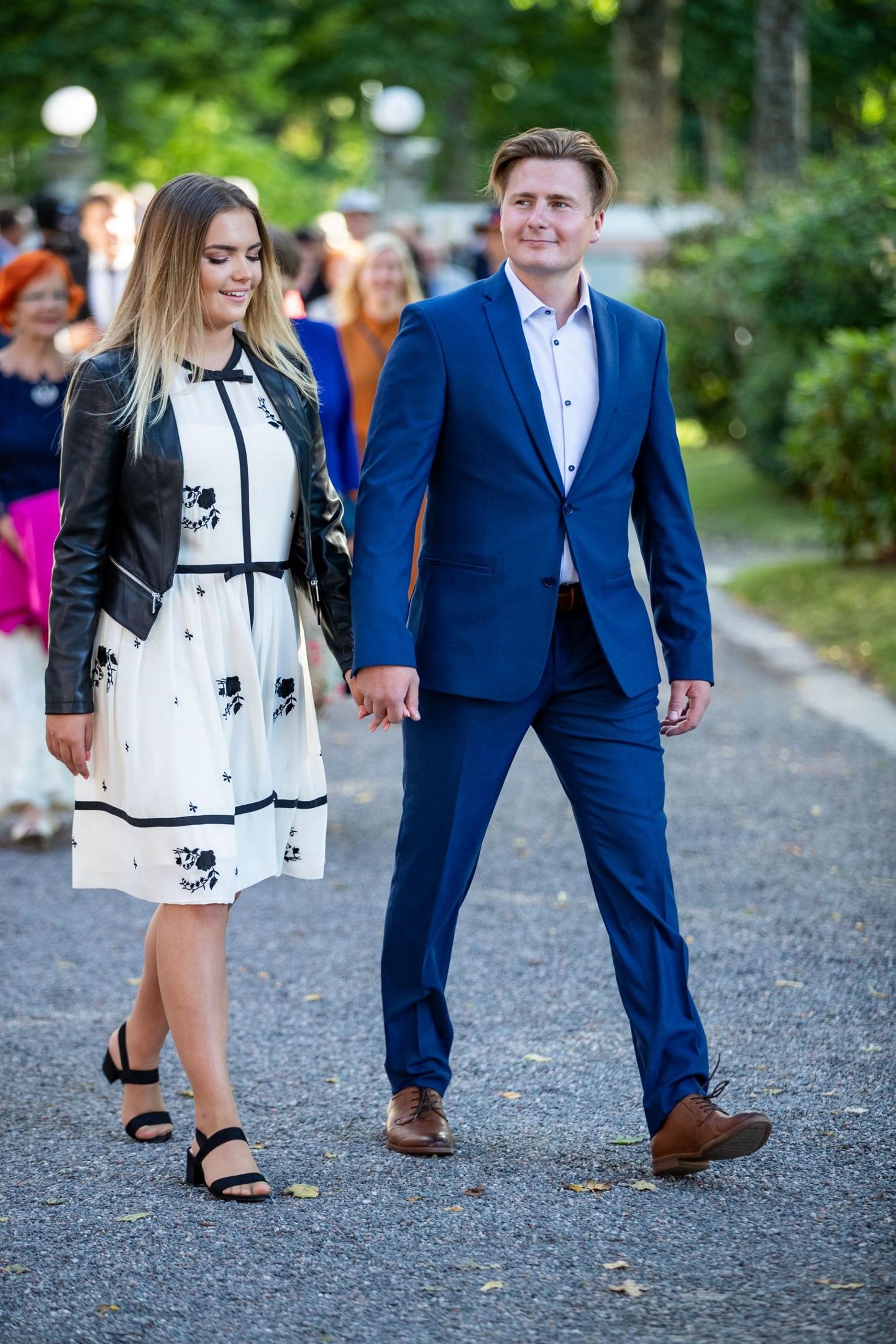 Uudo Sepp ja Kelly 20. augustil 2019 presidendi vastuvõtul Kadrioru roosiaias.