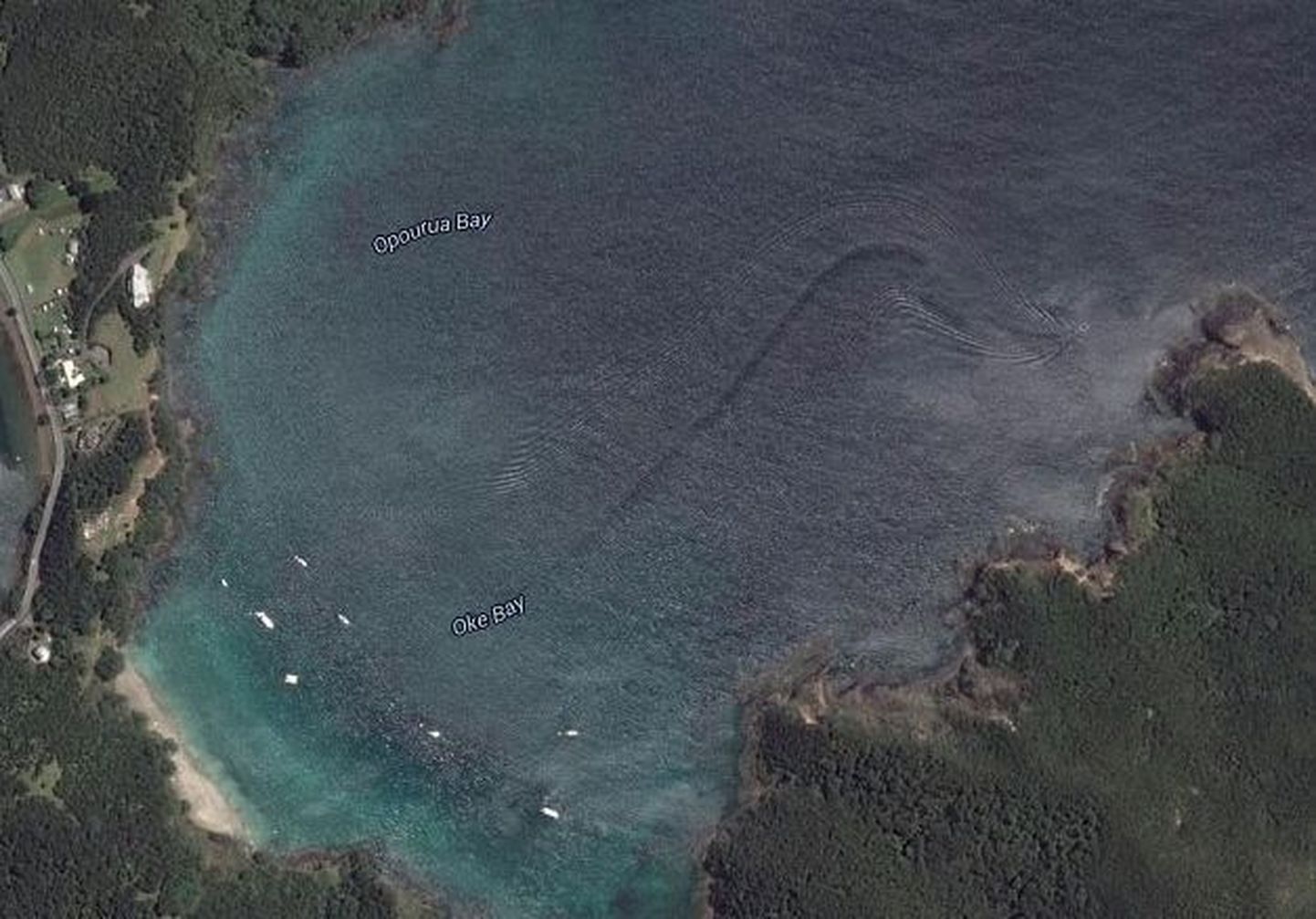Google Earth kaart Uus-Meremaa Oke lahest