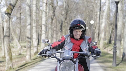 ELU25 ⟩ Sünnipäevalaps Marju Lauristin (86) Juku-Kalle Raidile: Putin on Hitlerile lähemal kui Stalinile