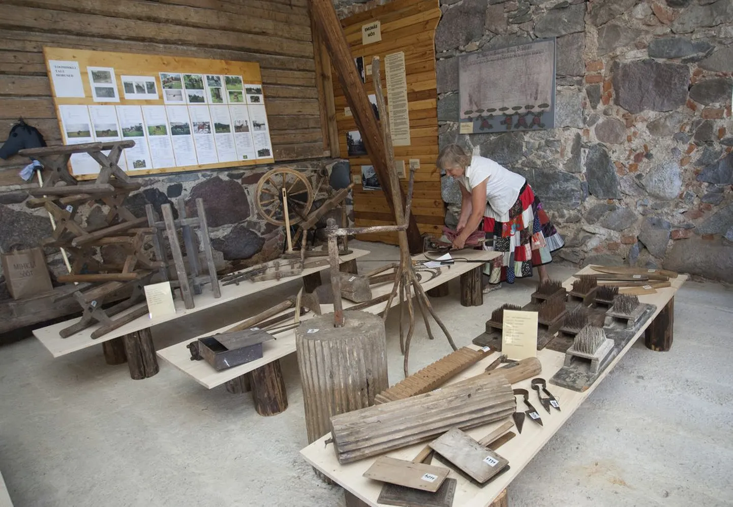 Maaettevõtete avatud uste päeval on avatud ka Emumäe muuseum, kus saab tutvuda vana talutehnika ja hoburiistadega.