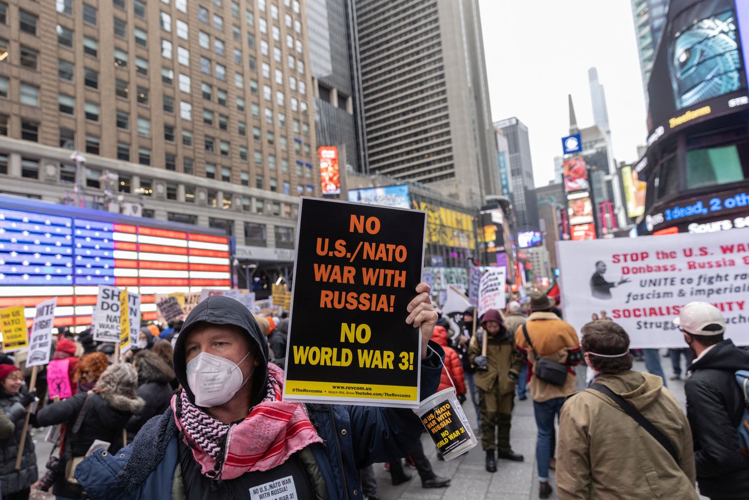Антивоенный марш за мир в Украине. Нью-Йорк, 14 января 2023 года.