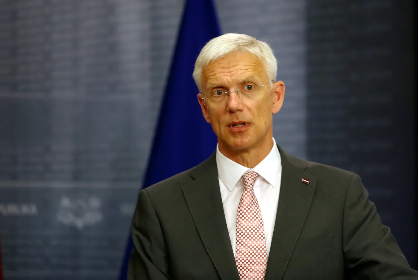Latvijas Ministru prezidents Krišjānis Kariņš piedalās preses konferencē pēc tikšanās ar Spānijas premjerministru Ministru kabinetā.