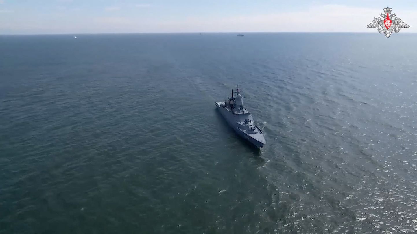 Российский военный корабль в Балтийском море.