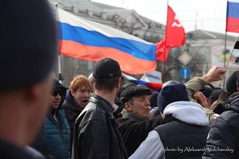 Нападение пророссийских активистов на митинг сторонников Майдана у памятника Тарасу Шевченко 9 марта 2014 года.
