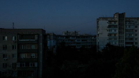 Ukrainas dronu uzbrukumi atstāj bez elektrības krievu okupētās teritorijas