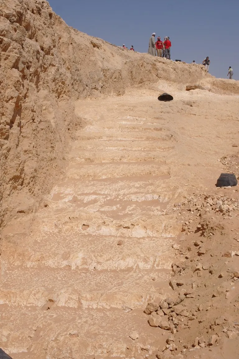 Egiptuse iidsest kivimurrust leitud rambi trepid