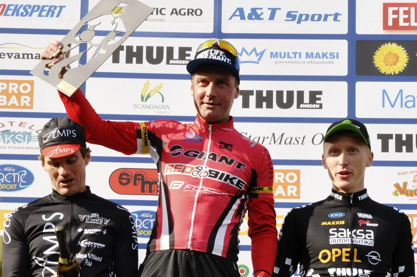 Võidukas Kalevipoja Rattamaratoni esikolmik.