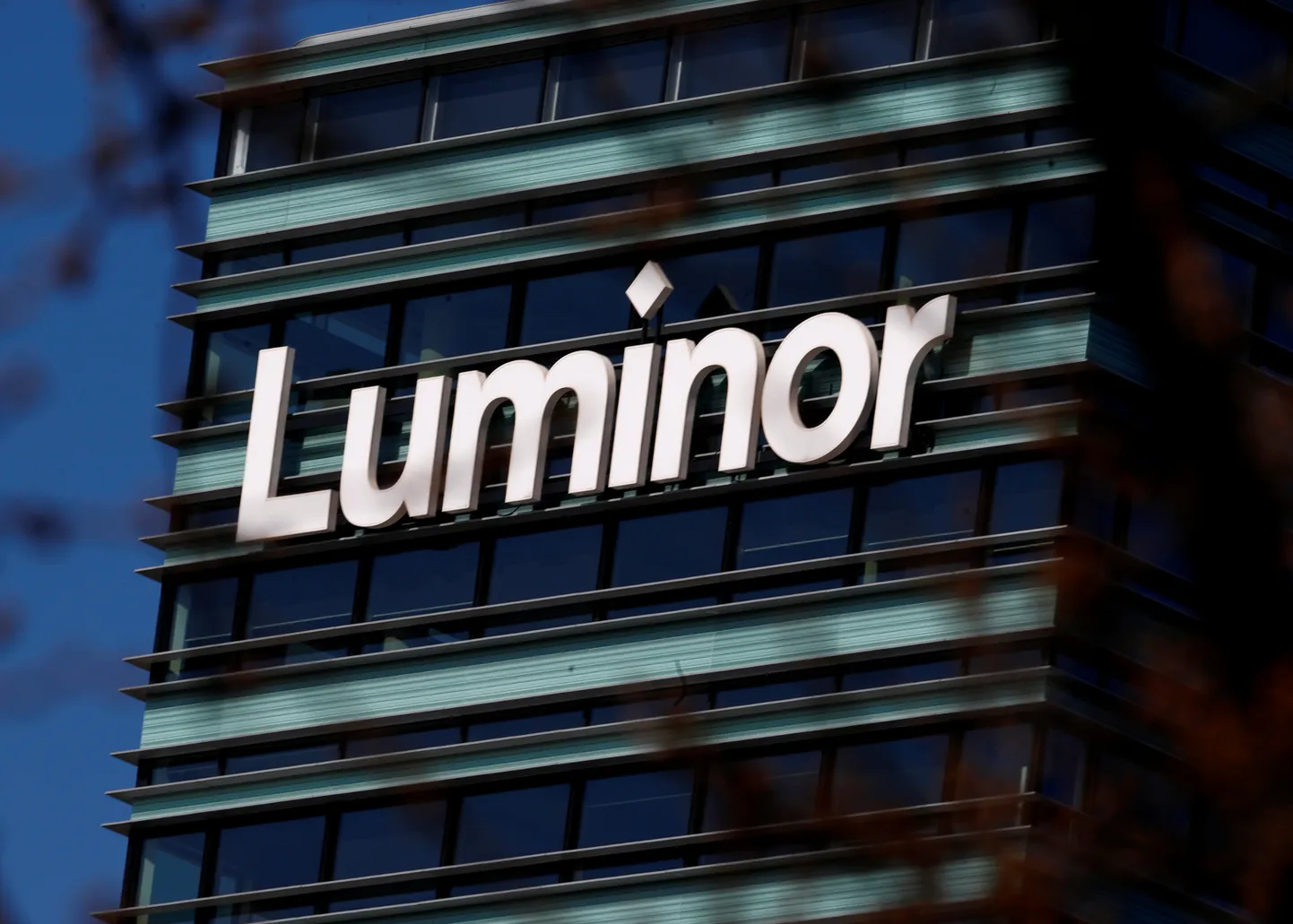 Luminori logo.
