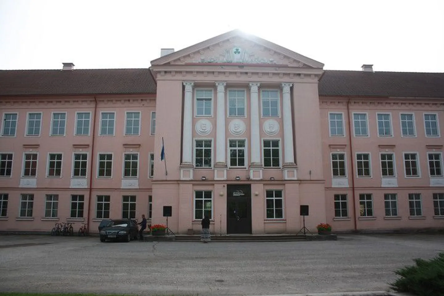 Järvamaa kutsehariduskeskuse Särevere koolihoone