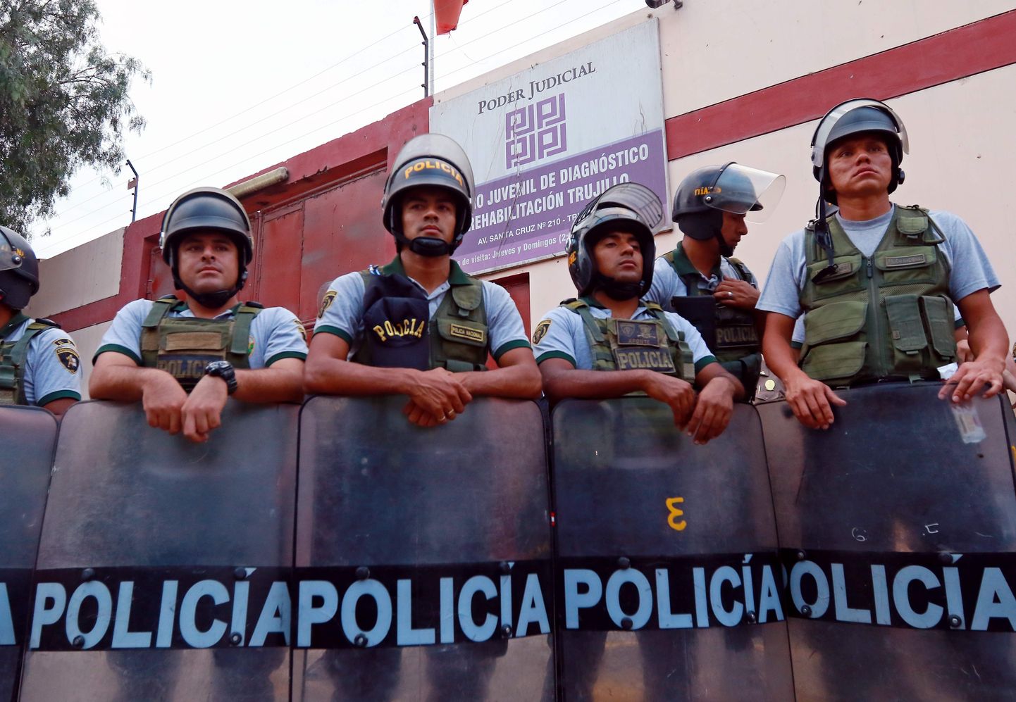 Peruu märulipolitseinikud.