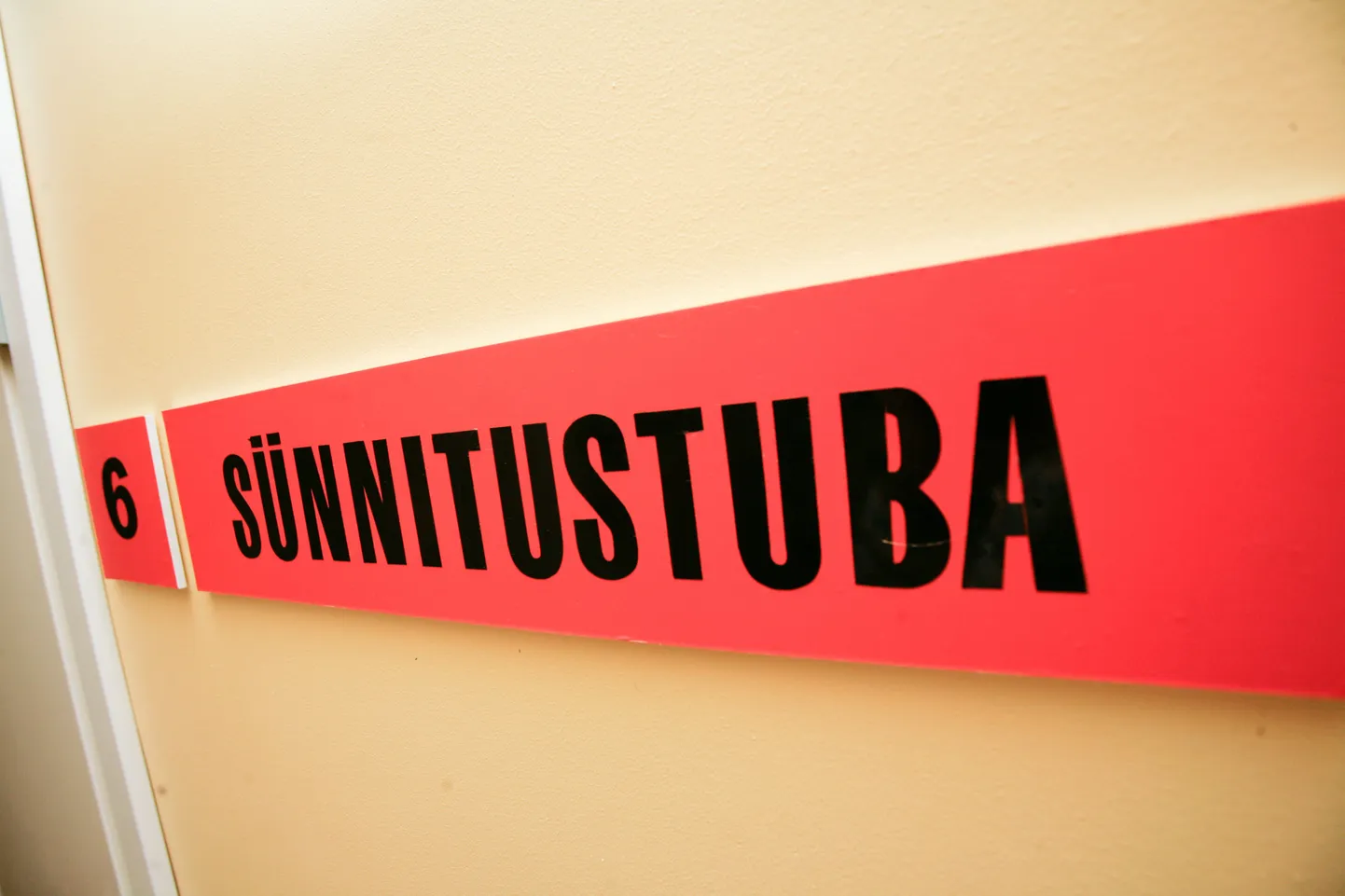 Sünnitusosakonna silt. Illustratiivne foto.
