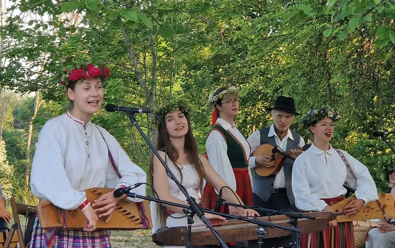 Muzicē "Rīgas Danči"