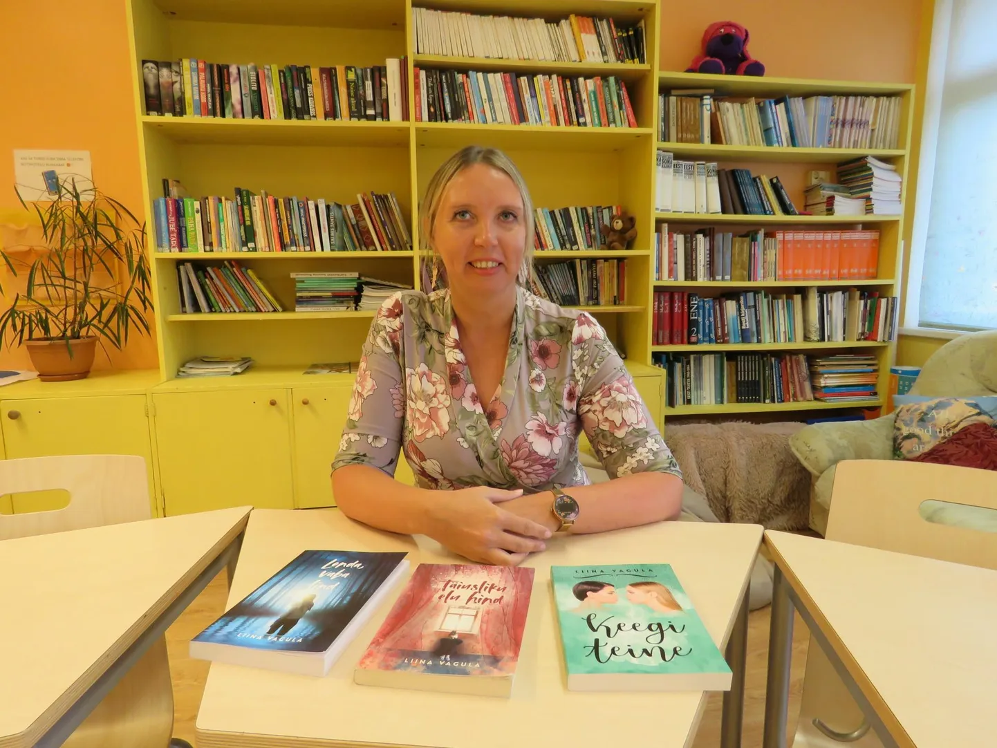 Tilsi põhikooli õpetaja Liina Vagula on seni kirjutanud kolm noorteromaani.