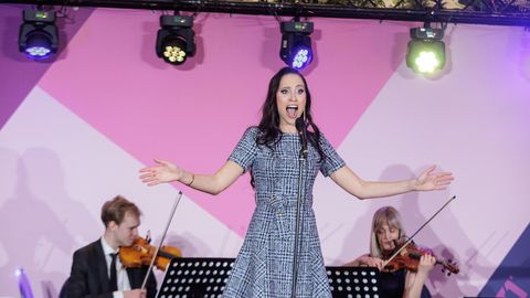 Элина Нечаева и Vapper Kvartett вышли на сцену в поддержку Украины